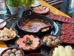 -憨孃孃·重庆老火锅(红山黑金店)