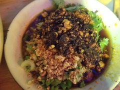 -拈签一笑黄牛肉辣卤串串
