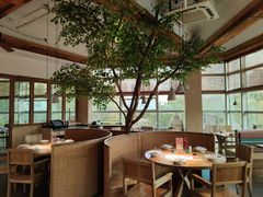 -蜜桃餐厅·伴山(湖滨商业街店)