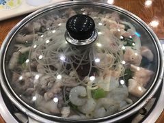 肥肠小虾辣章鱼锅-蚂蚁家辣炒章鱼(海云台店)