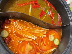 番茄鸳鸯锅-小郡肝火锅串串香(万达总店)