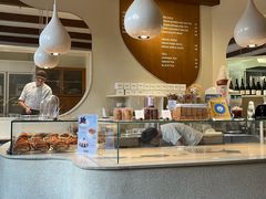 -VERIE BAKEHOUSE