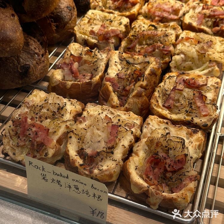 🍞封神‼️‼️‼️武定路掌管碱水吐司的神‼️