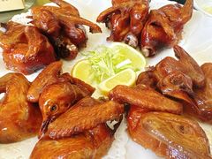 郑猛招牌红烧乳鸽-郑猛记石岐鸽主题餐厅(长江店)