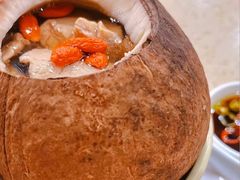 原只椰子炖竹丝鸡汤-点都德(龙之梦店)