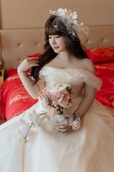 -拉瑞娜LaReine婚纱礼服高级定制