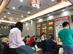 等位区-仁信老铺(华盖路店)