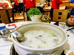 -渝君重庆火锅(嘉宾路店)