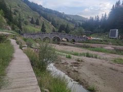 -芦芽山旅游度假区