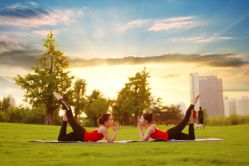 -亚太瑜伽普拉提学院