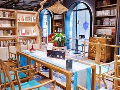 -光海书局(南京东路第一百货店)