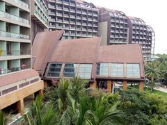 -三亚湾海居铂尔曼度假酒店