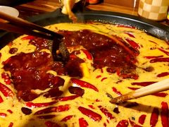 -黄潇洒老火锅(九眼桥宏济巷店)