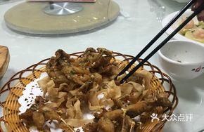 Braised Beef and Scallop Stuffed in Wax Gourd