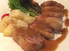法式香煎鸭胸配时蔬-斯比特花园西餐厅(东方商厦店)
