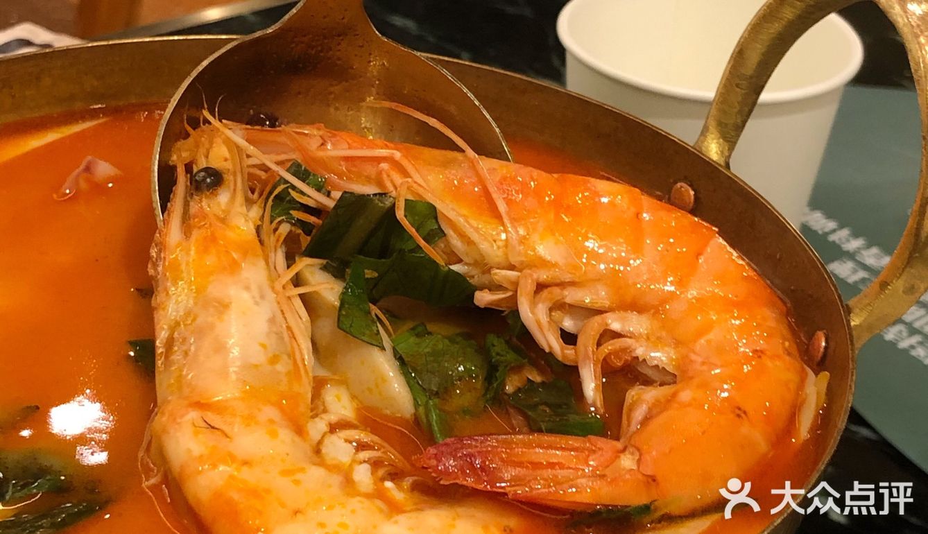 在武汉就能吃到正宗泰国美食，冬阴功汤太好喝惹！