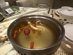 -雍和会海鲜姿造自助(湖东路店)