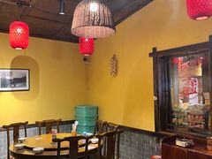-富正毅三下锅·湘西韵味(天门山索道店)