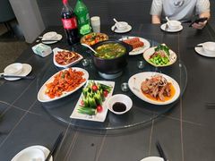 -悠然爱空间高尔夫温泉别墅轰趴馆(思念果岭店)