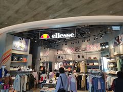 -东荟城名店仓