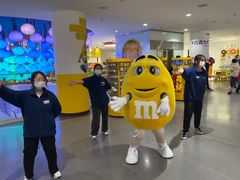 -m豆巧克力世界(上海世茂广场店)