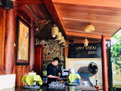 -Lam Vien Restaurant