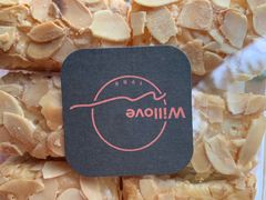 -万利隆·活力烘焙(人民路店)