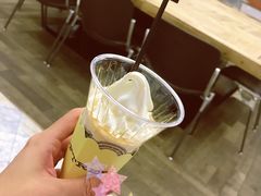 疯狂的蜂蜜冰淇淋-OUR Bakery(三里屯太古里店)