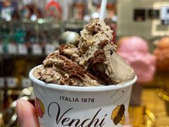 -VENCHI 闻绮(上海佛罗伦萨小镇店)