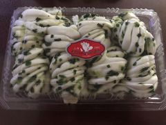 -白玉兰食品甜凤店(合生汇店)