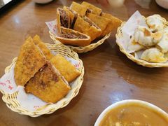 牛肉盒子-方中山胡辣汤(西安高新区店)
