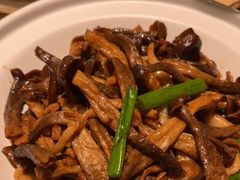 -吕氏疙瘩汤·海鲜新鲁菜(凯德mall新都心店)