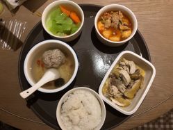 -臻康乃馨月子中心(集美店)