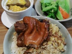 -红猪卤肉饭(大西洋美食城店)