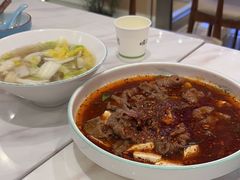 -犇逸·乐山跷脚牛肉·四川现炒(览海店)