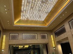 -成都保利公园皇冠假日酒店(熊猫基地店)