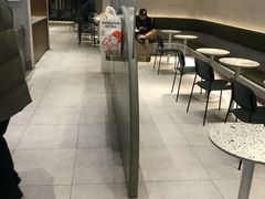 大堂-喜茶(青岛金狮广场店)