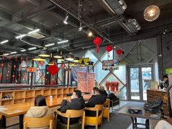 -零重力蹦床空间·滑梯·海洋球·团建(奥特莱斯店)