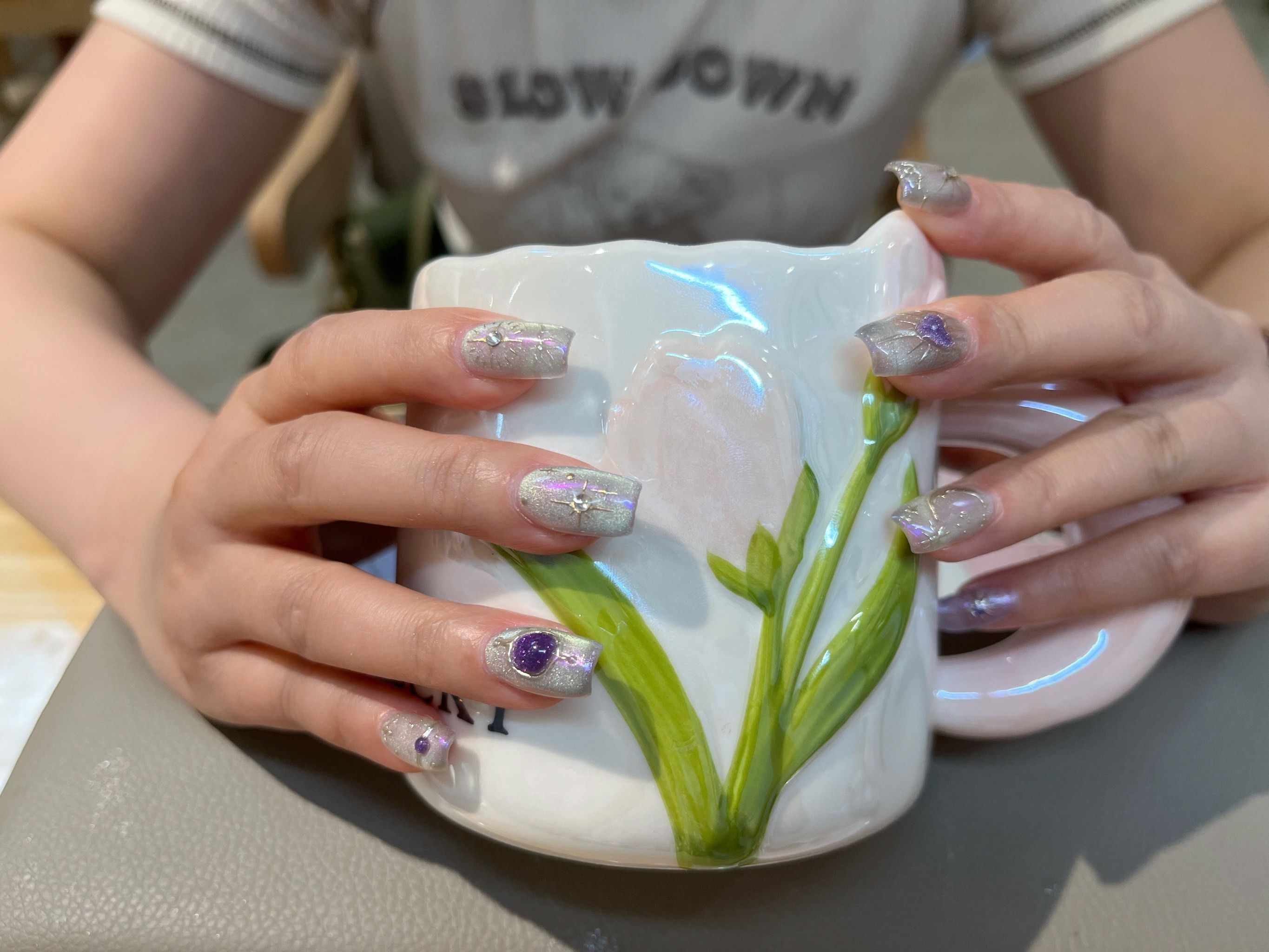 999799紫色星月猫眼美甲999799