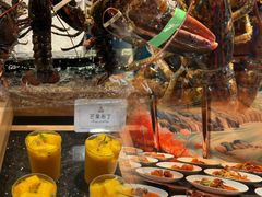 -雍容荟帝王蟹活龙虾展台自助(IFS黑金店)