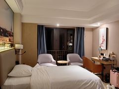 -维也纳国际酒店·重庆交通大学六公里轻轨站店