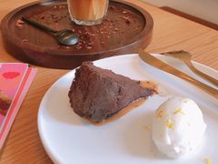 -大酉·M Coffee(北京美术馆店)