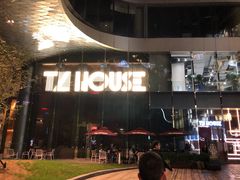-TZ House音乐现场(来福士中心店)