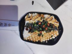 -路边边地标烧烤·川菜·小龙虾·音乐酒馆(良乡长虹店)