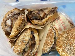 -洪峰浩老北京烧饼夹肉(角门路店)