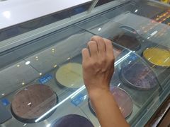 -锤头鲨毛肚海鲜烤肉自助餐厅(国购广场店)