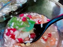 -何师烧烤·香辣蟹·川菜·30年老品牌(太古里旗舰店)