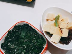 -洪氏嗨捞·广东猪肚鸡·椰子鸡火锅(西咸万象城店)