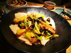 一个锅巴和时蔬-薇酌饮·陕西菜(南门外店)