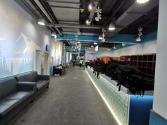 -乔波室内滑雪场